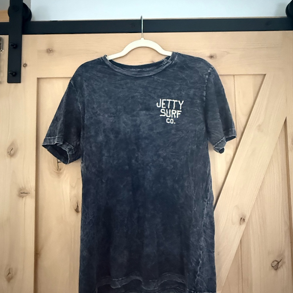 Jetty Surf Co. Women's Black Short Sleeve Tee- Size Medium